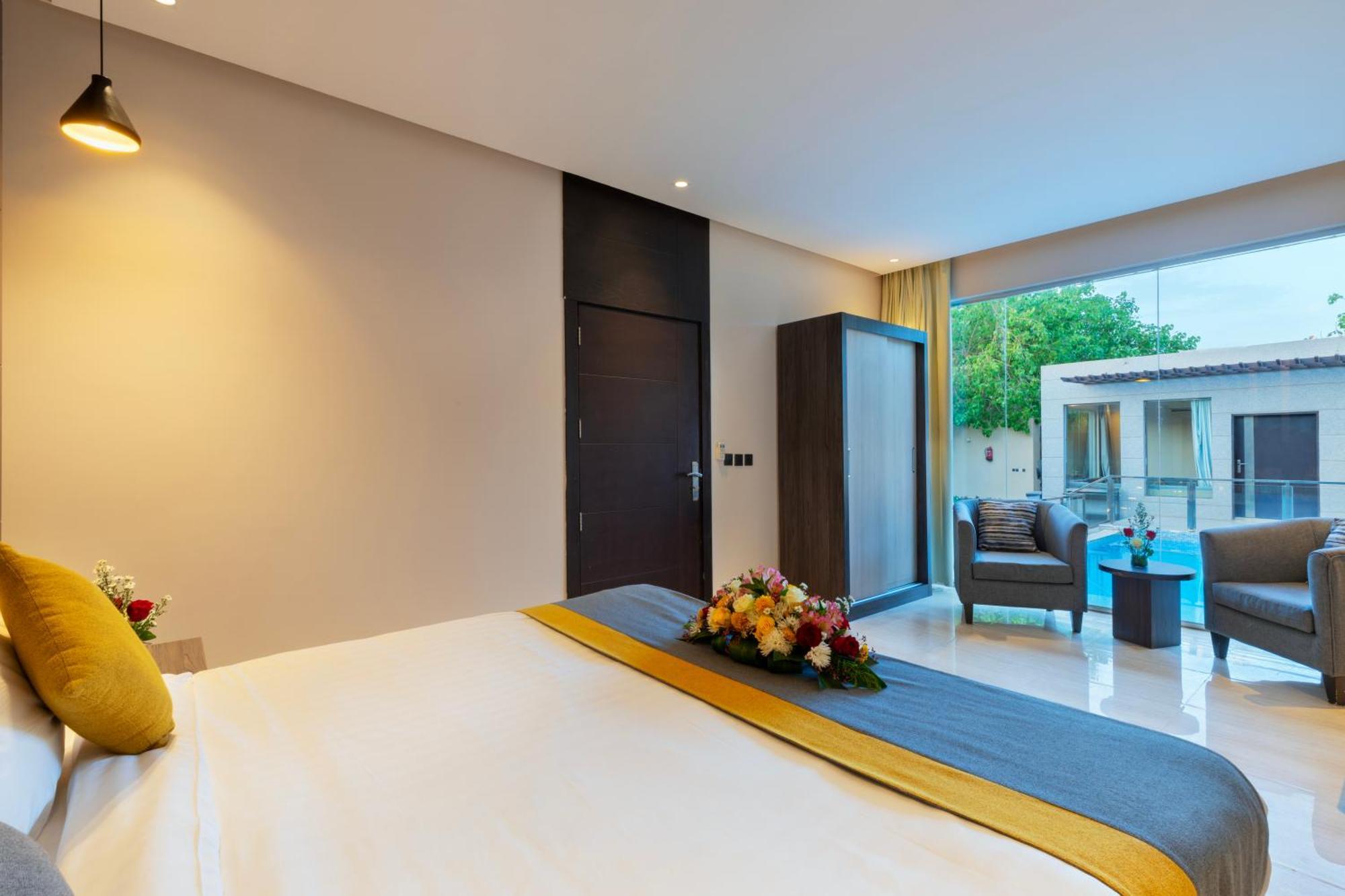 The Corner Hotel Resorts - Riaad Buitenkant foto