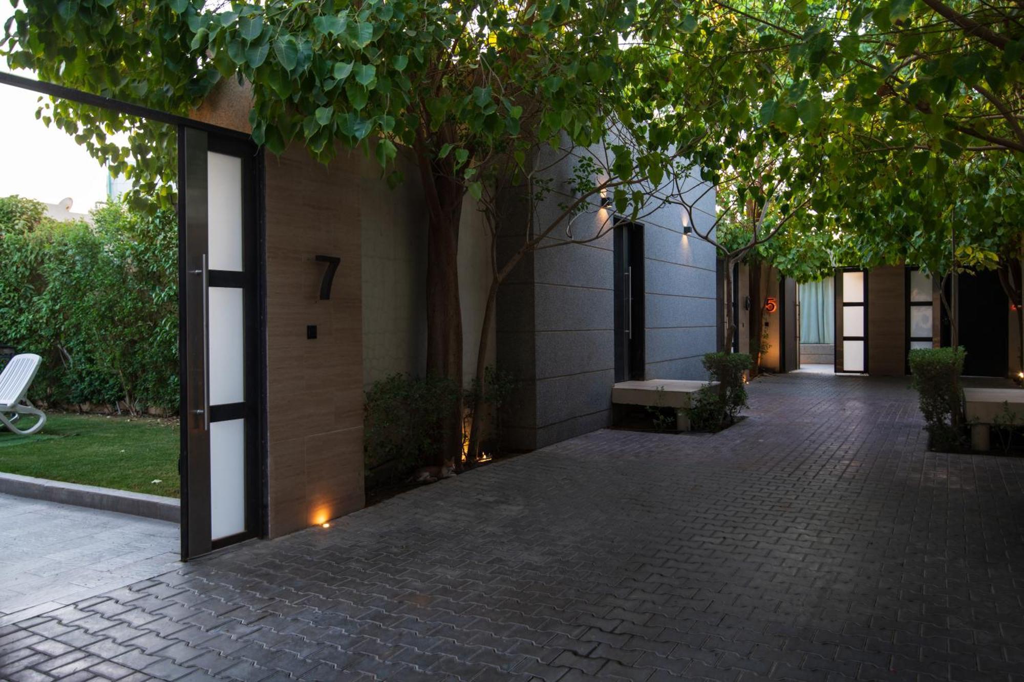 The Corner Hotel Resorts - Riaad Buitenkant foto