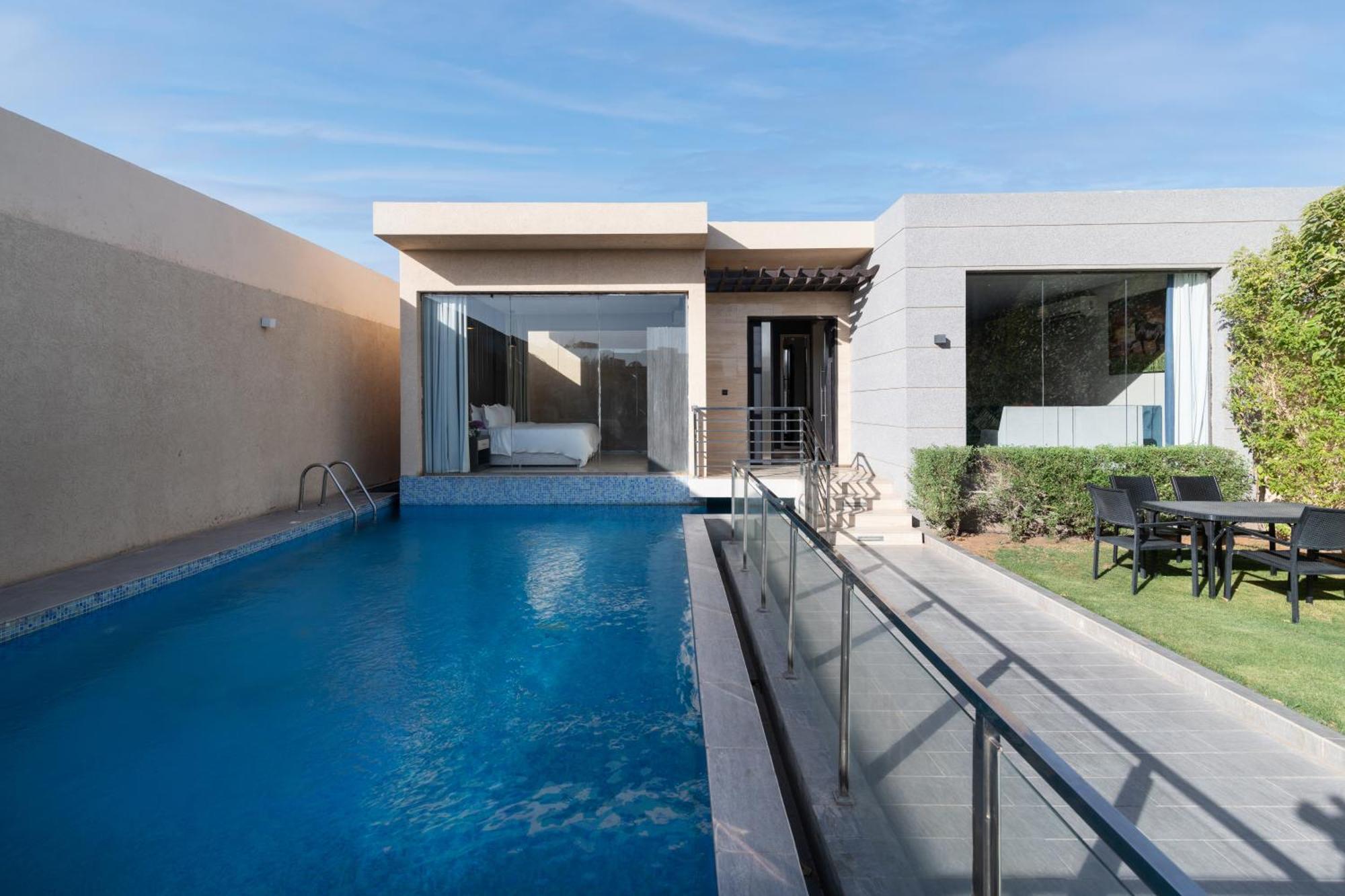 The Corner Hotel Resorts - Riaad Buitenkant foto