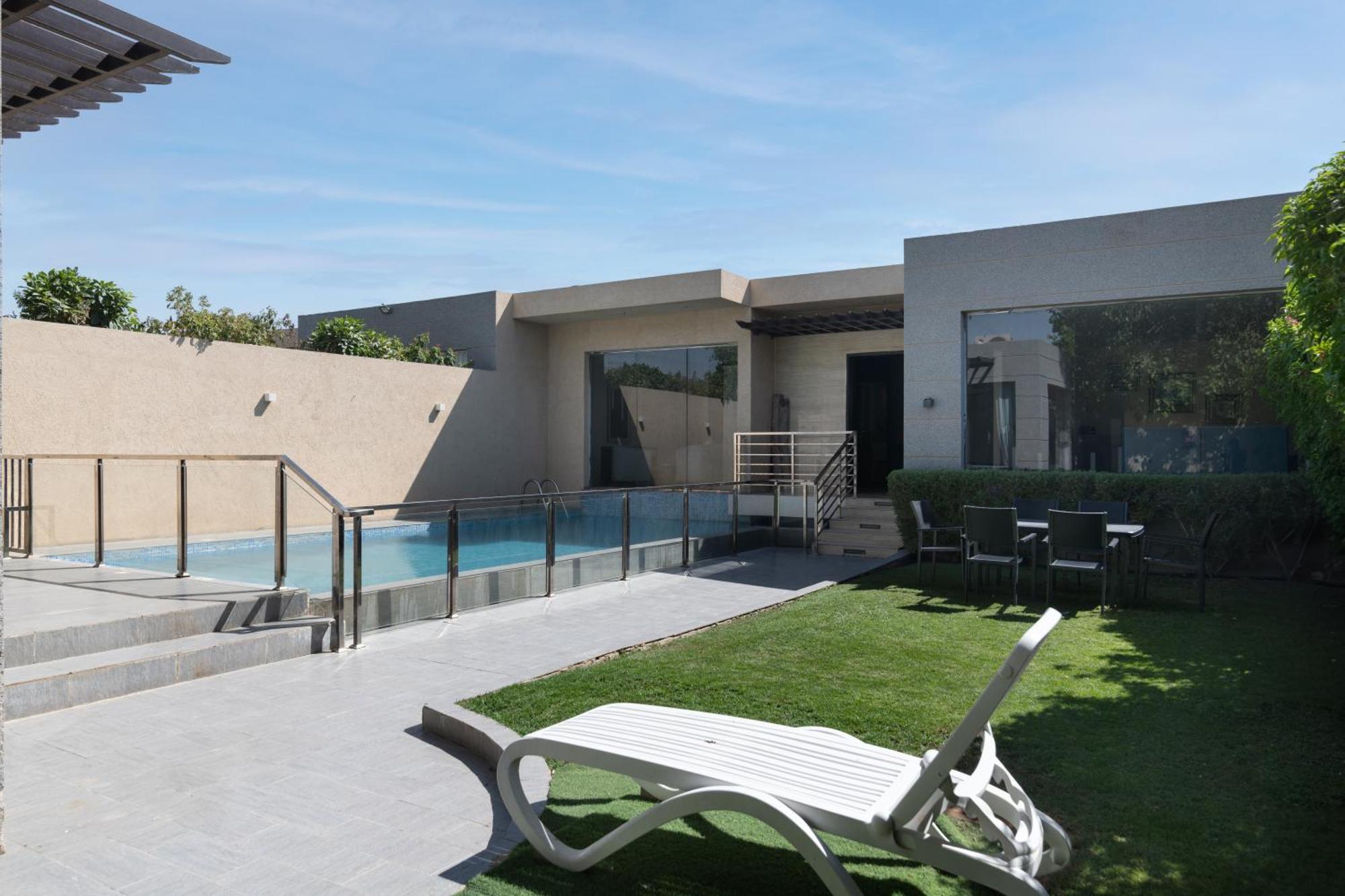 The Corner Hotel Resorts - Riaad Buitenkant foto